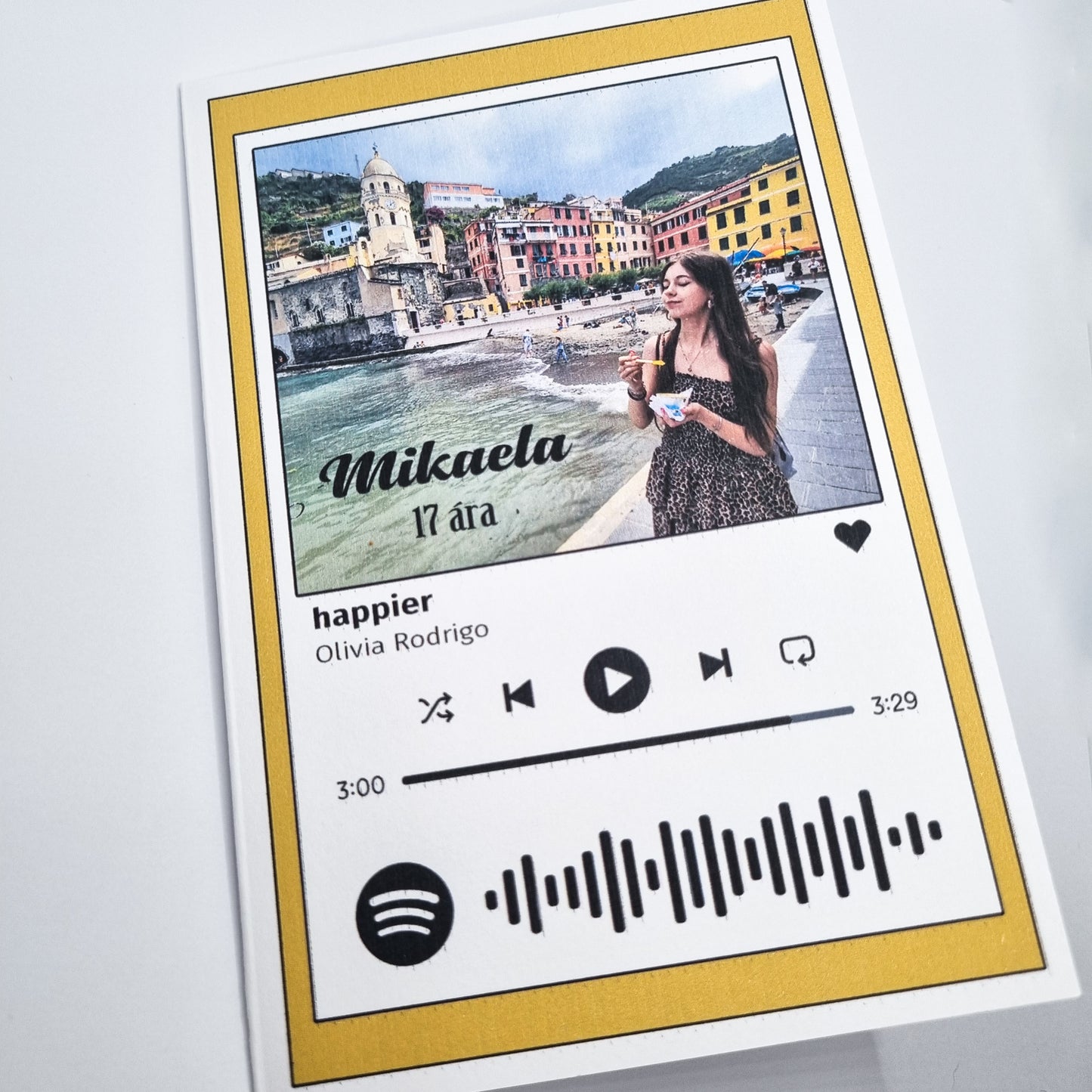 Persónulegt kort með Spotify kóða