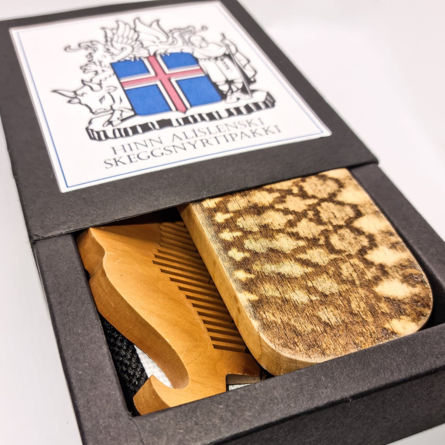 Hinn alíslenski skeggsnyrtipakki