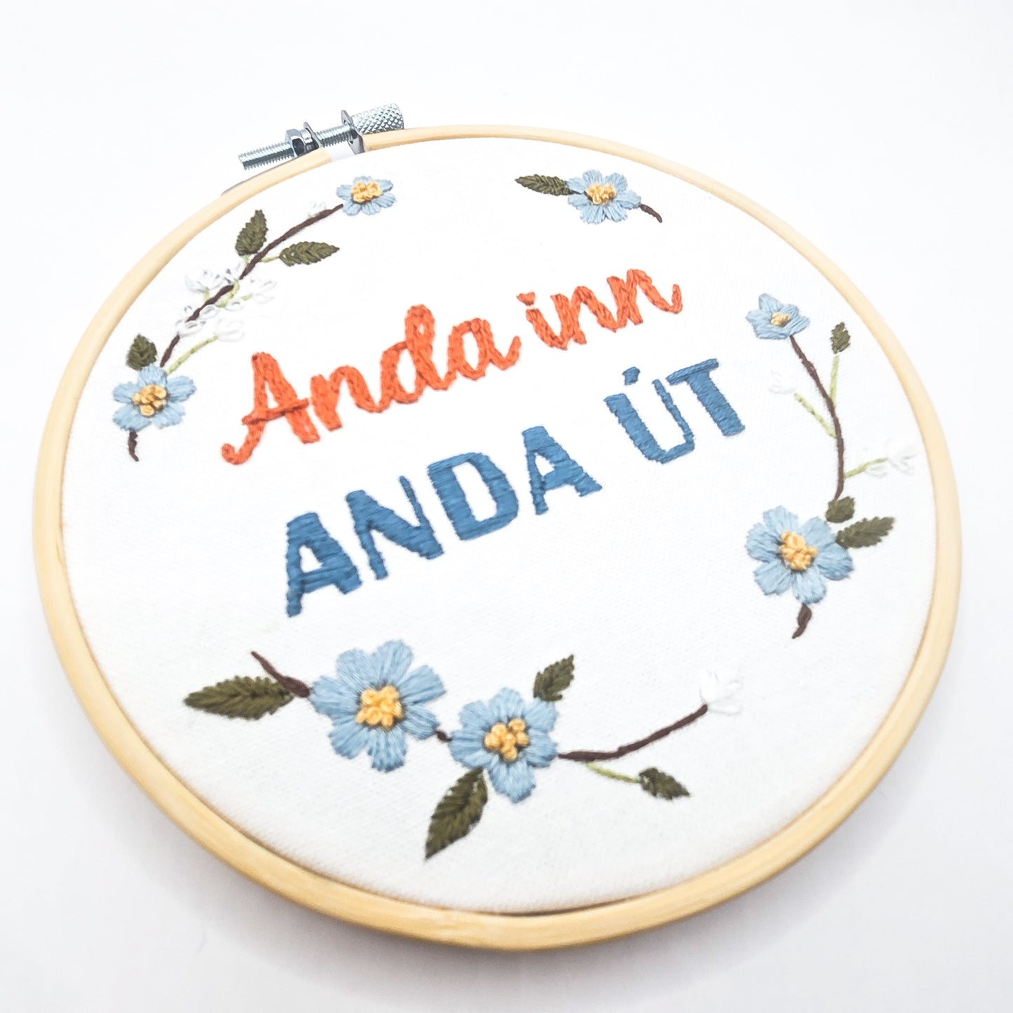 Útsaumsmynd - Anda inn Anda út
