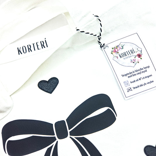 Taska hvít/svört - Slaufa & hjörtu